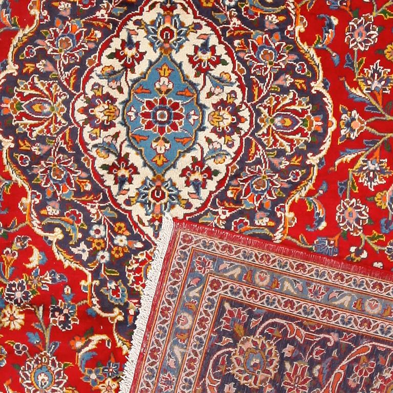 MATTA, Keshan, old, ca 400 x 295 cm.
