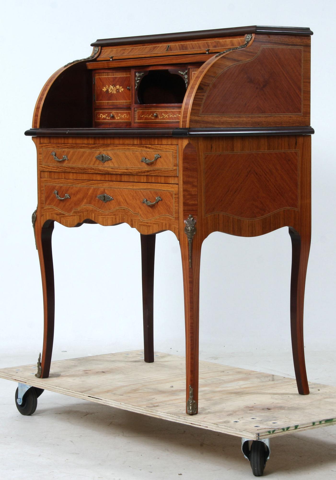 RULLKLAFFSSEKRETÄR, Louis XVI-stil, 1900-tal.