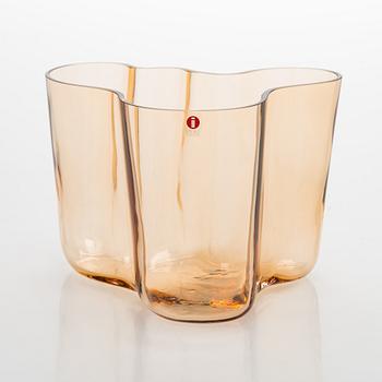 Alvar Aalto, vas, "3030", signerad Alvar Aalto Iittala 1936-1996.