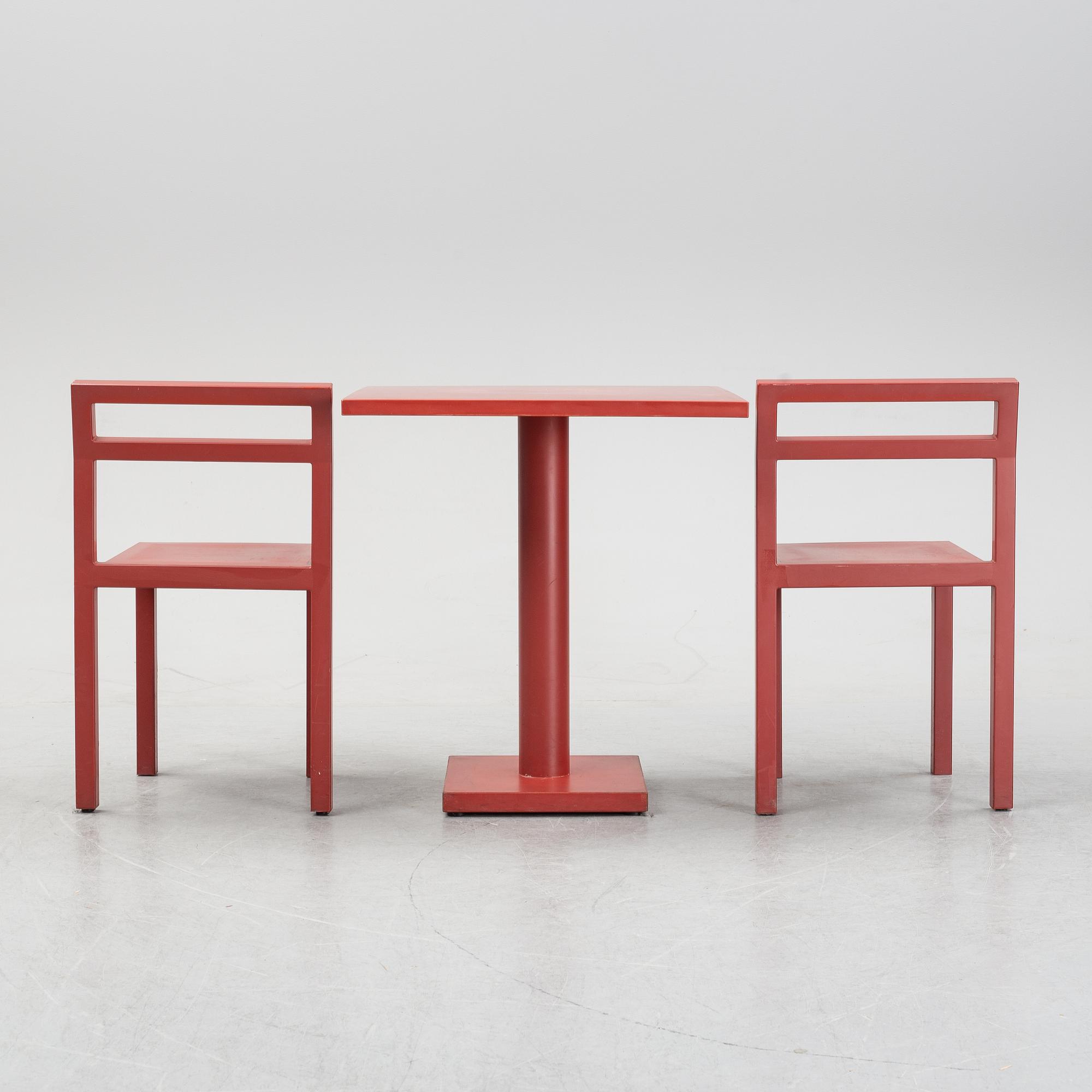 Boris Berlin/Poul Christiansen, bord med två stolar, "Non", Komplot design, Källemo.