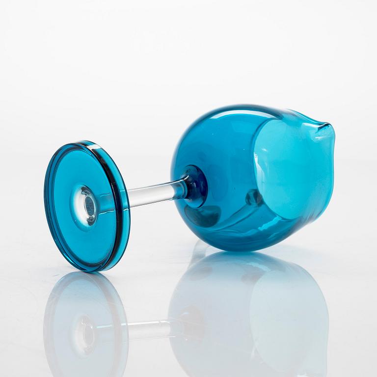 Nanny Still, A mid 20th century "Harlequin" sugar bowl and cream jug for Riihimäki Glassworks, Finland.