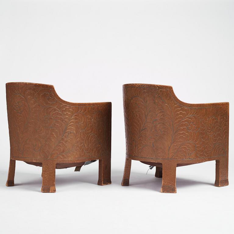 Otto Wretling, attributed to, a pair of Art Nouveau pine chairs, Sweden early 20th century.