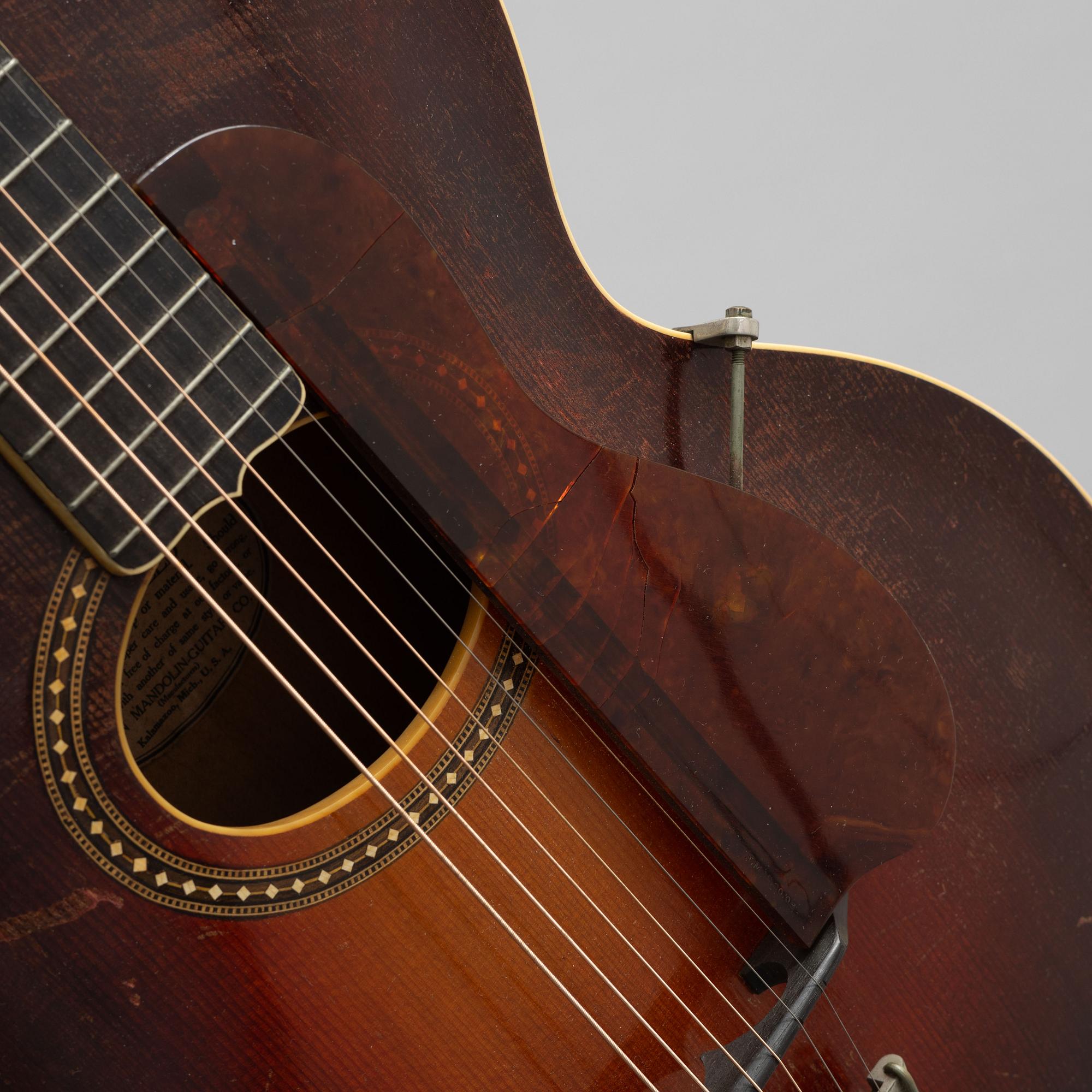 Gibson, Gibson, "L-4", acoustic guitar, 1928, USA.