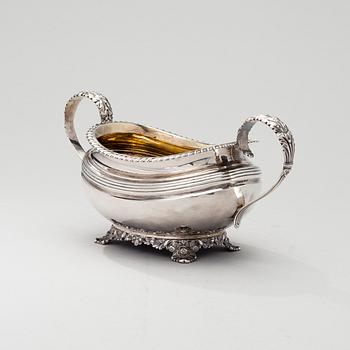 SOCKERSKÅL, sterling silver, Rebecca Emes & Edw. Barnard I, London 1825. Vikt 392 g.