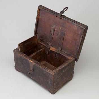 A 17th/18th century wooden box.