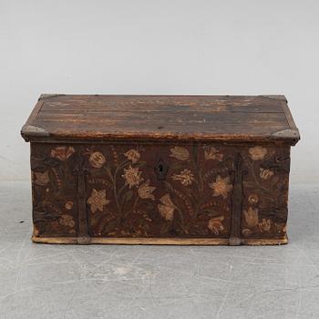 A painted Swedish chest, possibly from Uppland, second half of the 18th century.