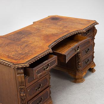 Skrivbord, 1900-talets första hälft.