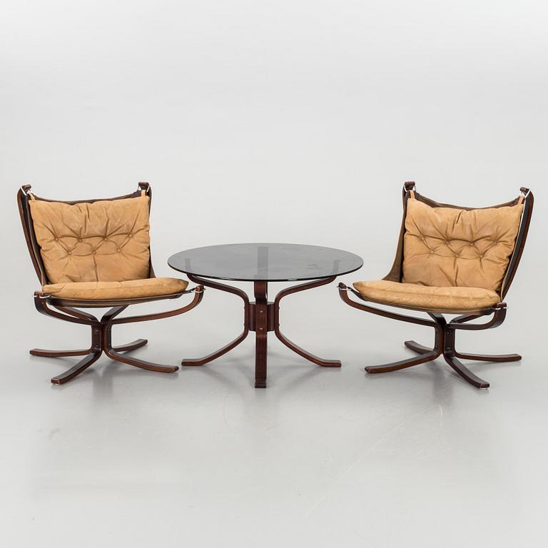 FÅTÖLJER, ett par, OCH BORD, Sigurd Ressel "Falcon", Vatne Möbler Norge, 1970-tal.