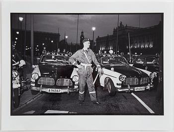 Carl Johan De Geer, photo, 2011, signed 16/50 verso.