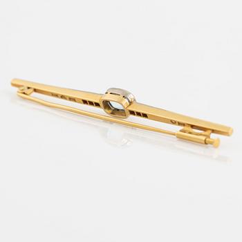 Cushion shaped aquamarine and rose cut diamond pin brooch, Strömdahls,