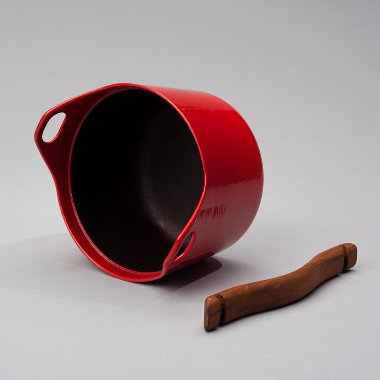 TIMO SARPANEVA, PATA, emalipinnoitettua valururautaa, Rosenlew, Suomi, 1960-1972.