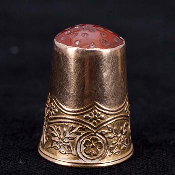 FINGERBORGAR, 3 st, en stämplad, guld 18K.