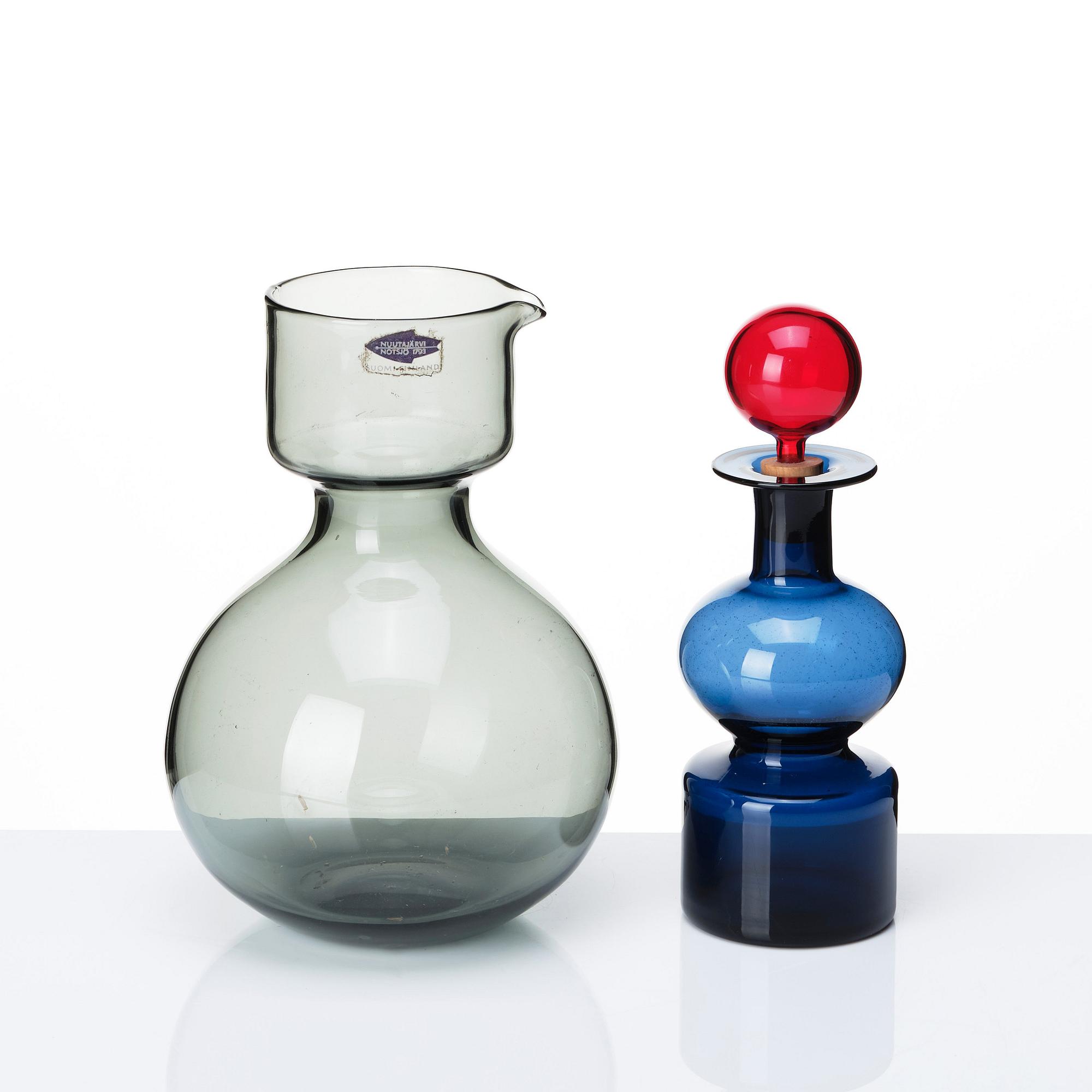 Kaj Franck, a "The bells of Kremlin" glass decanter, Nuutajärvi Notsjö, Finland 1963.