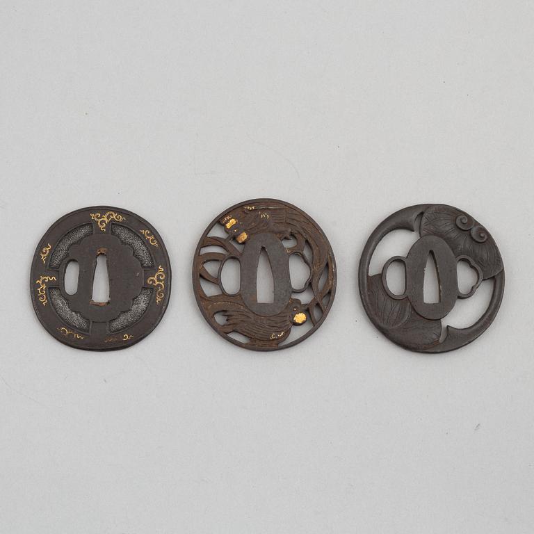 Tsuba, 3 st, Japan, mumei, Edo.