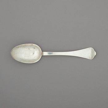 A Swedish 18th century silver spoon, marks of Erik Löfman, Uppsala (1690-1718).