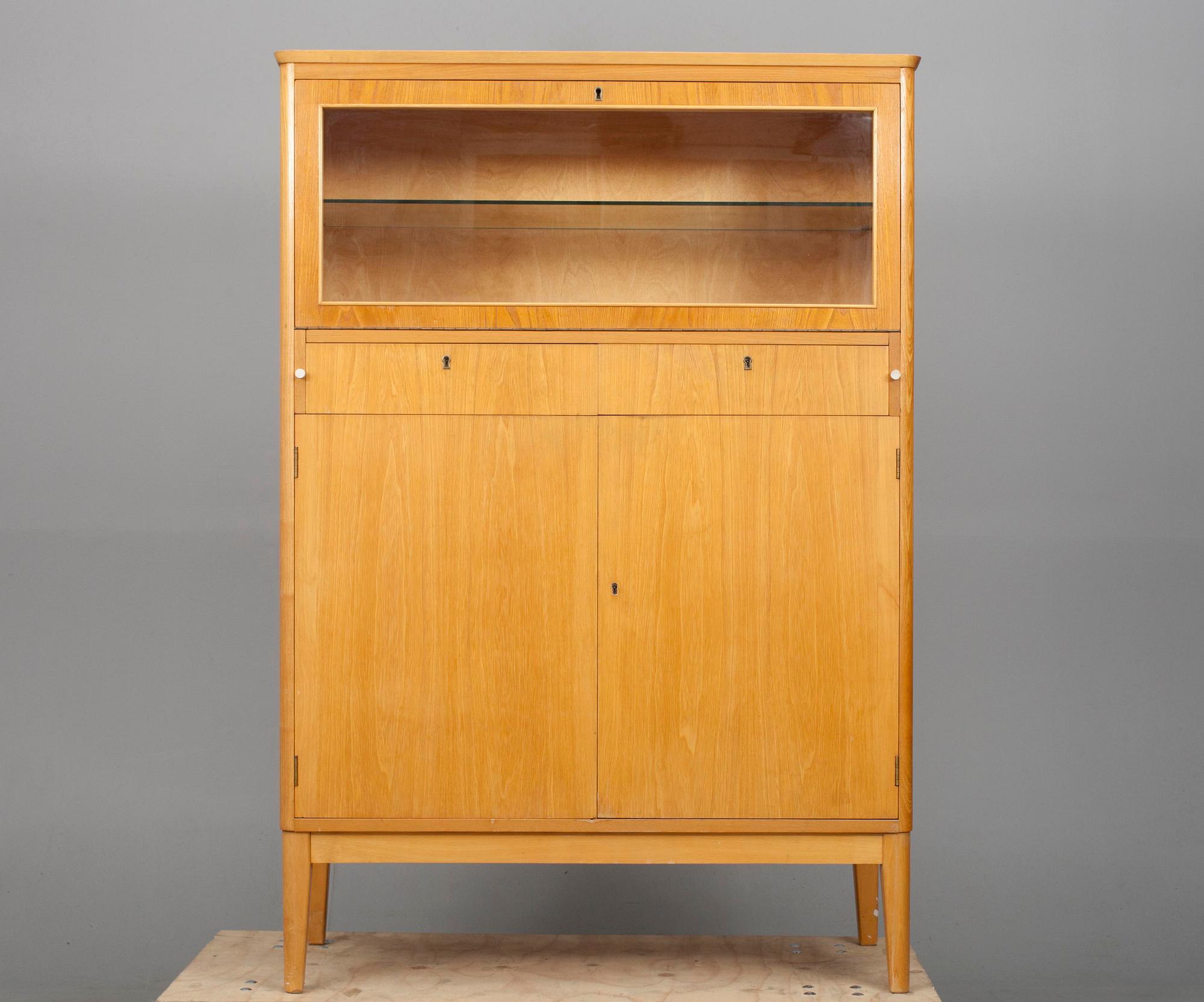 CHIFFONJÉ / BARSKÅP, 1900-talets mitt.