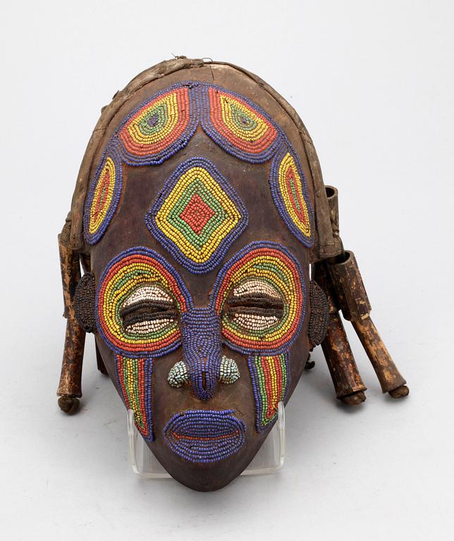 MASK, trol Zaire, 1900-tal.