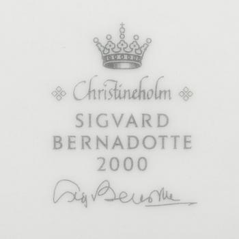 A set of 93 p, tableware. "Christineholm" or "Marianne Royal Blue", Millennium, design Sigvard Bernadotte, 21th century.