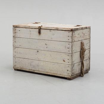 A box for logs from the 19th century.