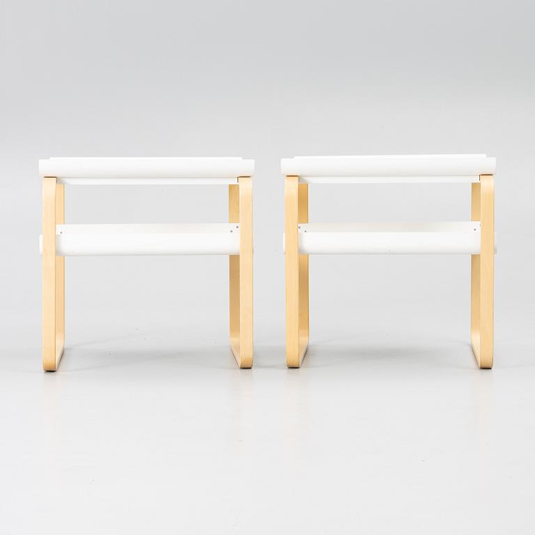 Alvar Aalto, a pair of model 915 side tables. Artek, 2002.