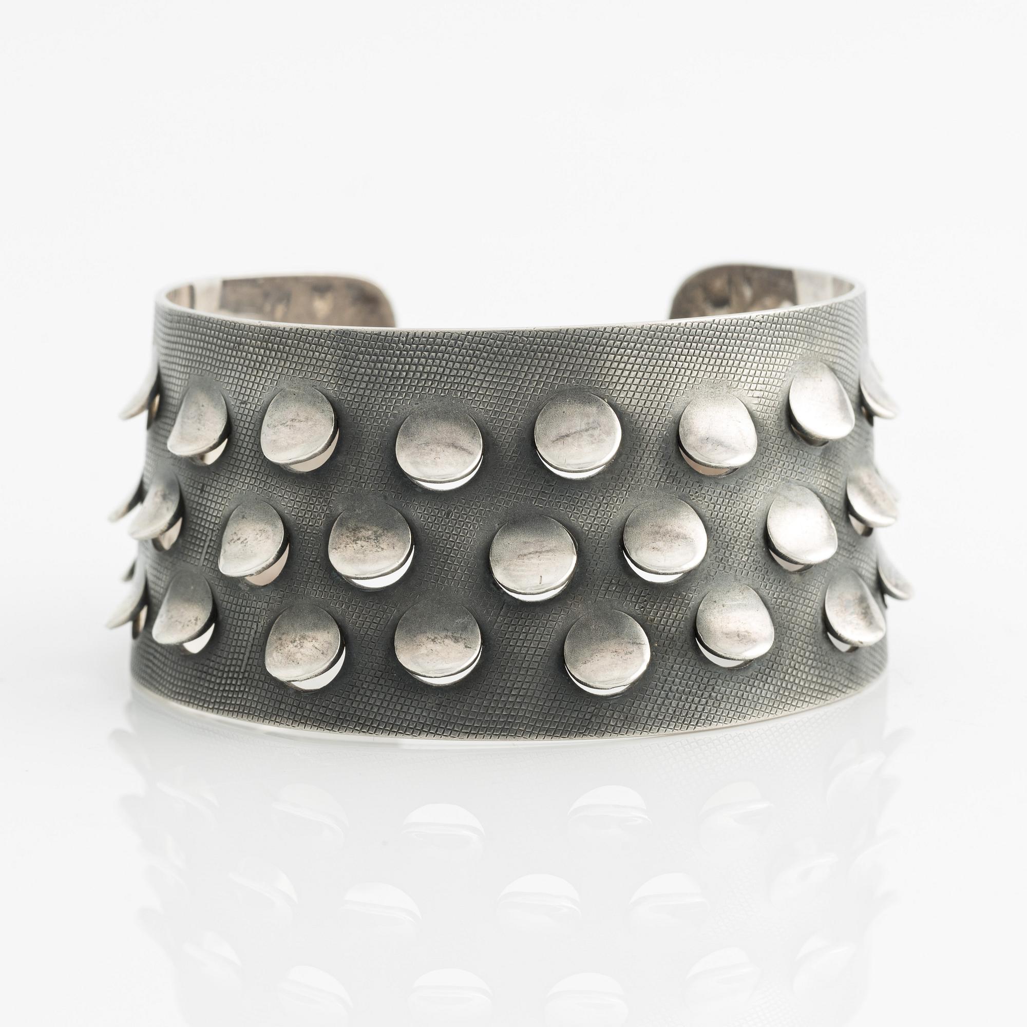 Grete Prytz-Kittelsen, för J. Tostrup, armring, sterlingsilver, Norge.