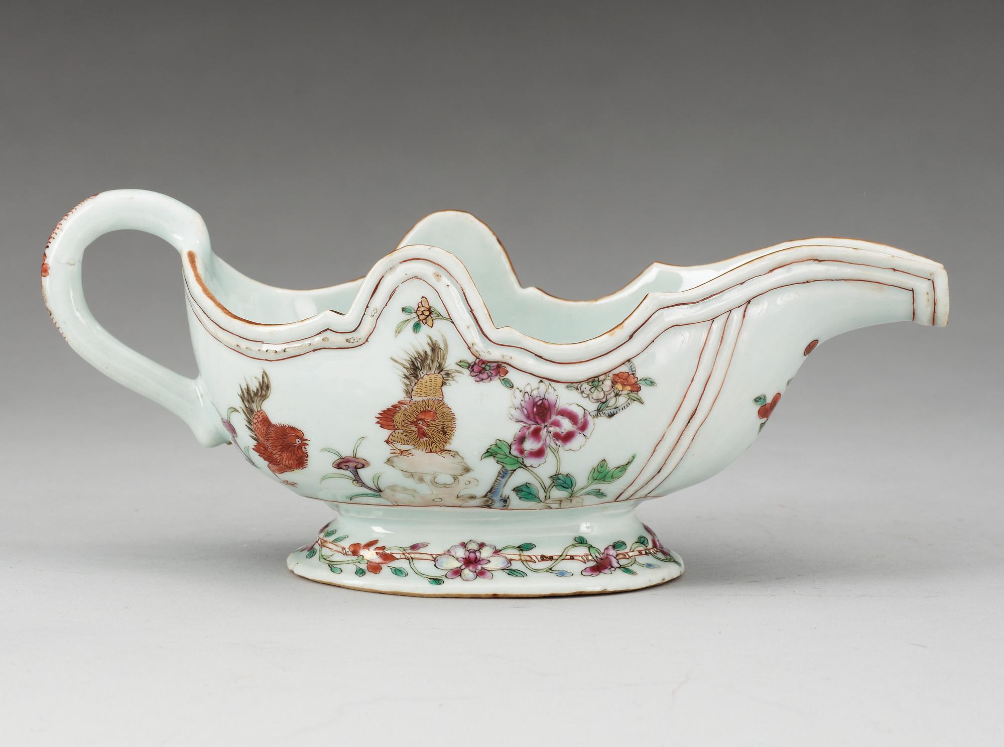 A famille rose rooster sauce boat, Qing dynasty, Qianlong (1736-95).