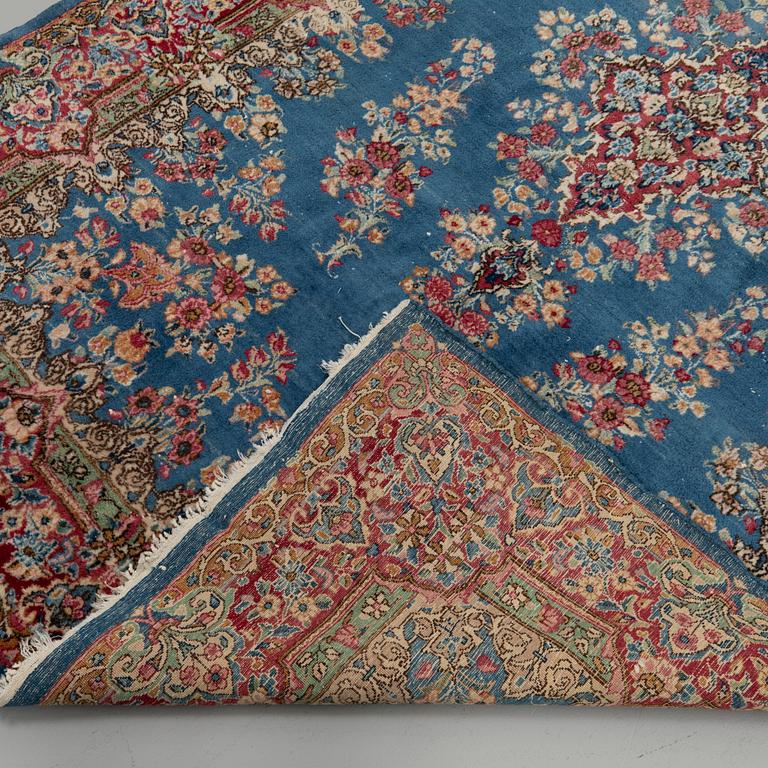 Carpet, Kirman/Sarouk, approx. 260 x 160 cm.