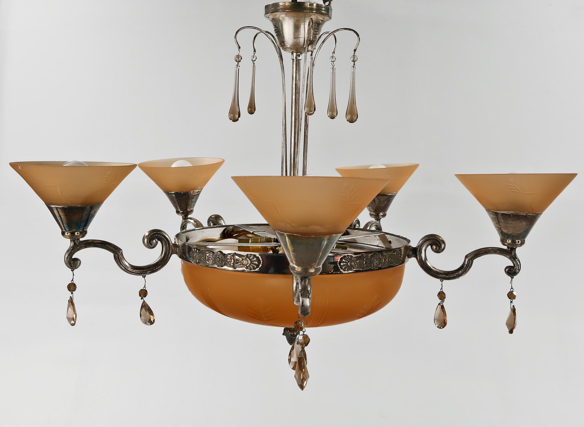 TAKLAMPA, 1900-talets första kvartal. Höjd ca 48 cm.