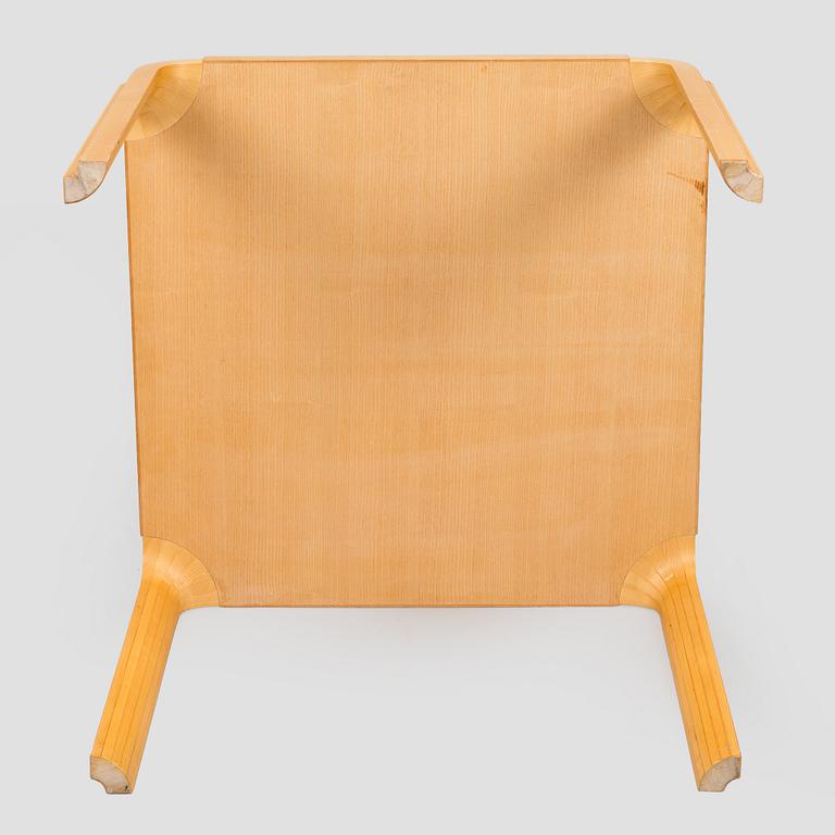 Alvar Aalto, sohvapöytä, malli MX800B, Artek 1960-luku.
