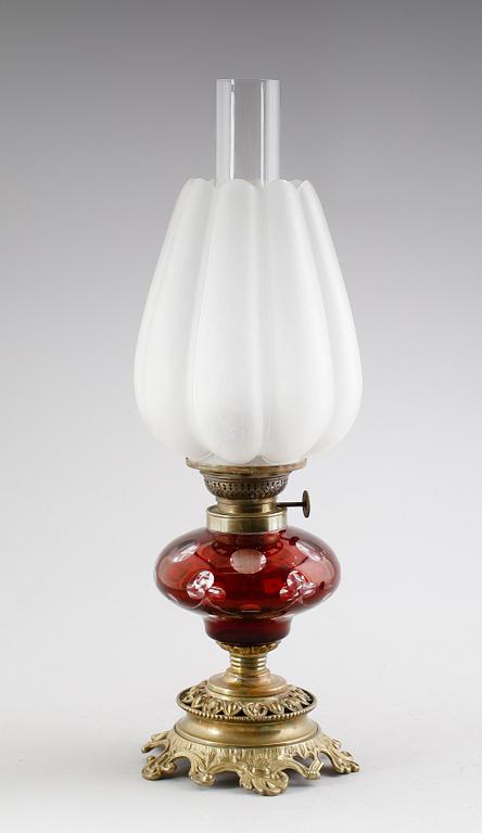BORDSFOTOGENLAMPA, omkring sekelskiftet 1900.