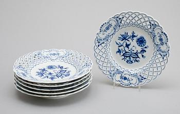 ASSIETTER, 6 st, porslin, Meissen, lökmönstret.