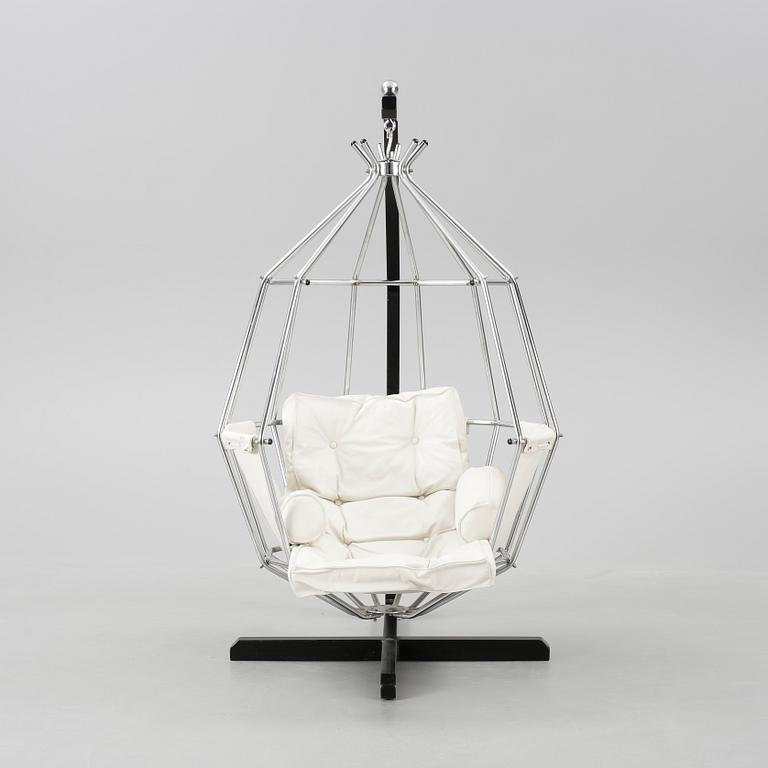 FÅTÖLJ, "Papegojan", Ib Arberg, Ibar Design AB, Jönköping, Formgiven 1970-71.