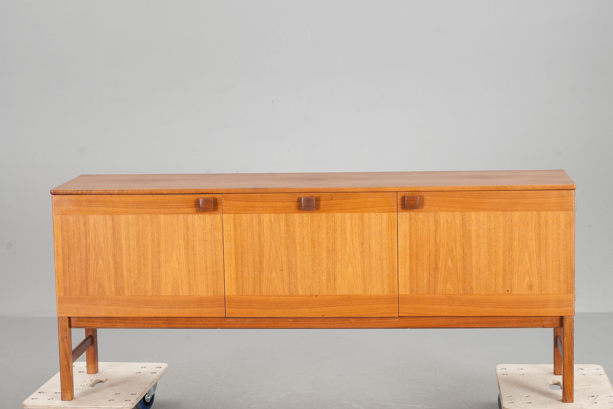 SIDEBOARD, Karl-Erik Ekselius, JOC, Vetlanda, 1960-tal.
