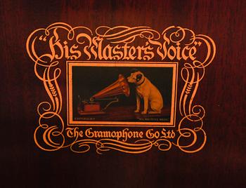 GRAMMOFONSKÅP, His Masters Voice, 1900-talets första hälft.