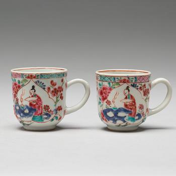 A pair of famille rose cups with dishes, Qing dynasty, Yongzheng (1723-35).