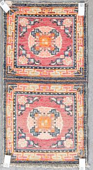 MEDITATIONSMATTA, semiantik, Kina ca 117x61 cm.