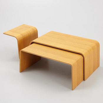 Jonas Ihreborn, coffee table/nesting tables, 2 pieces, "Satellite", 21st century.