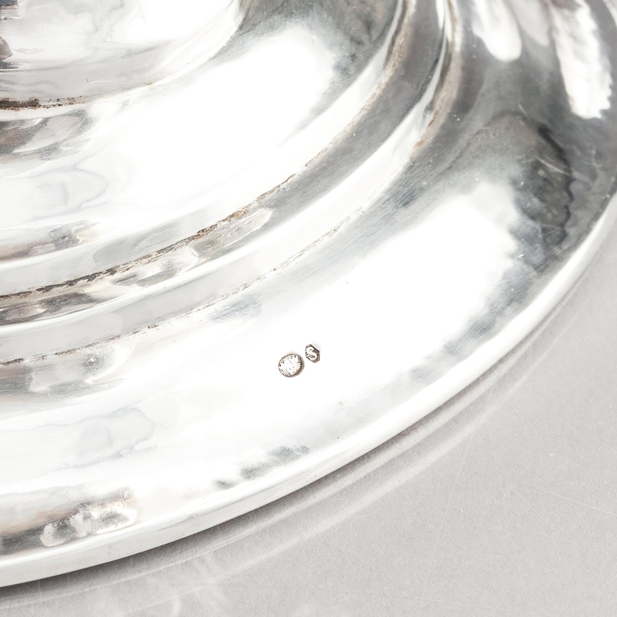 Georg Jensen, a pair of 830/1000 silver bowls, Copenhagen 1915-1919, 830/1000 silver, design nr 6 by Johan Rohde.