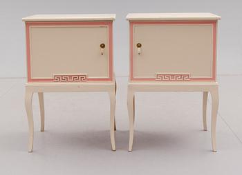 SÄNGBORD, 1 par, 1900-talets första hälft.