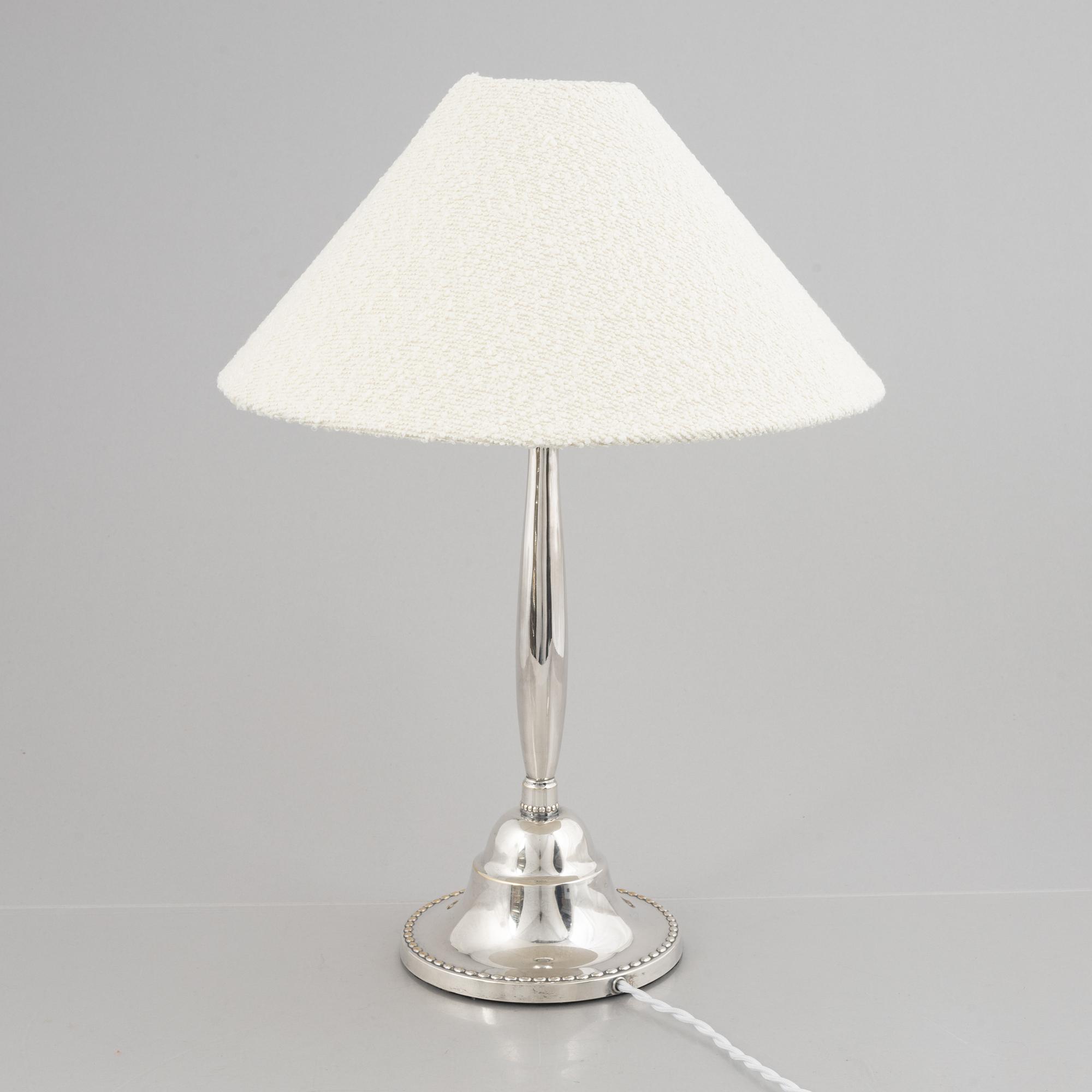 C.G. Hallberg, bordslampa, modell "2002", Swedish Grace, Stockholm, 1920-30-tal.