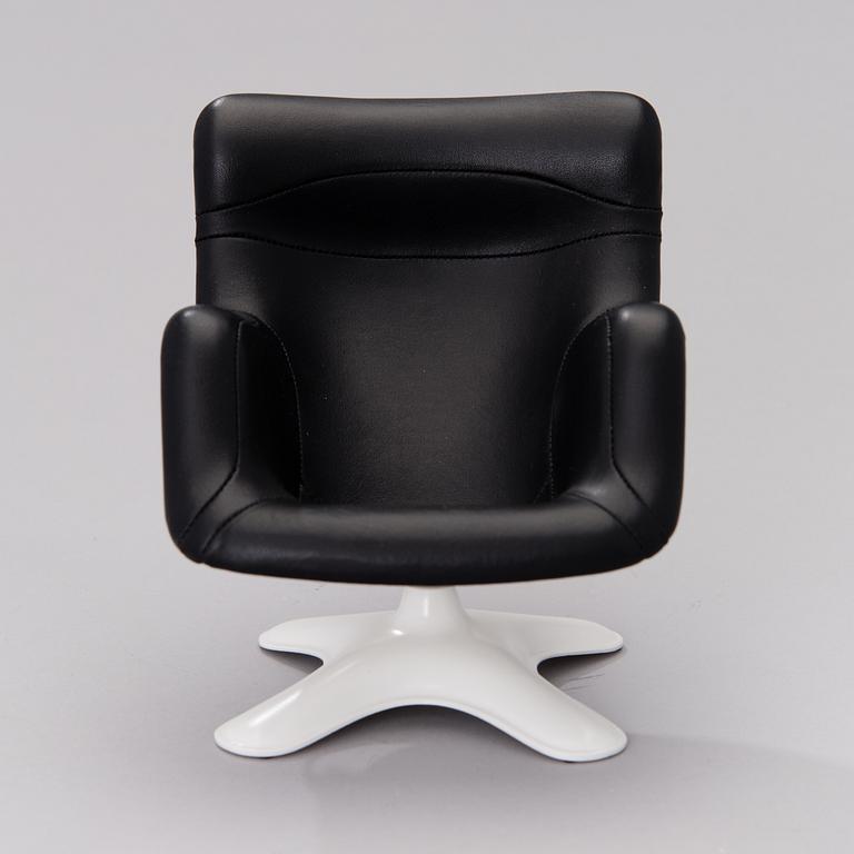 AN YRJÖ KUKKAPURO MINIATURE "Karuselli", Vitra Design Museum.