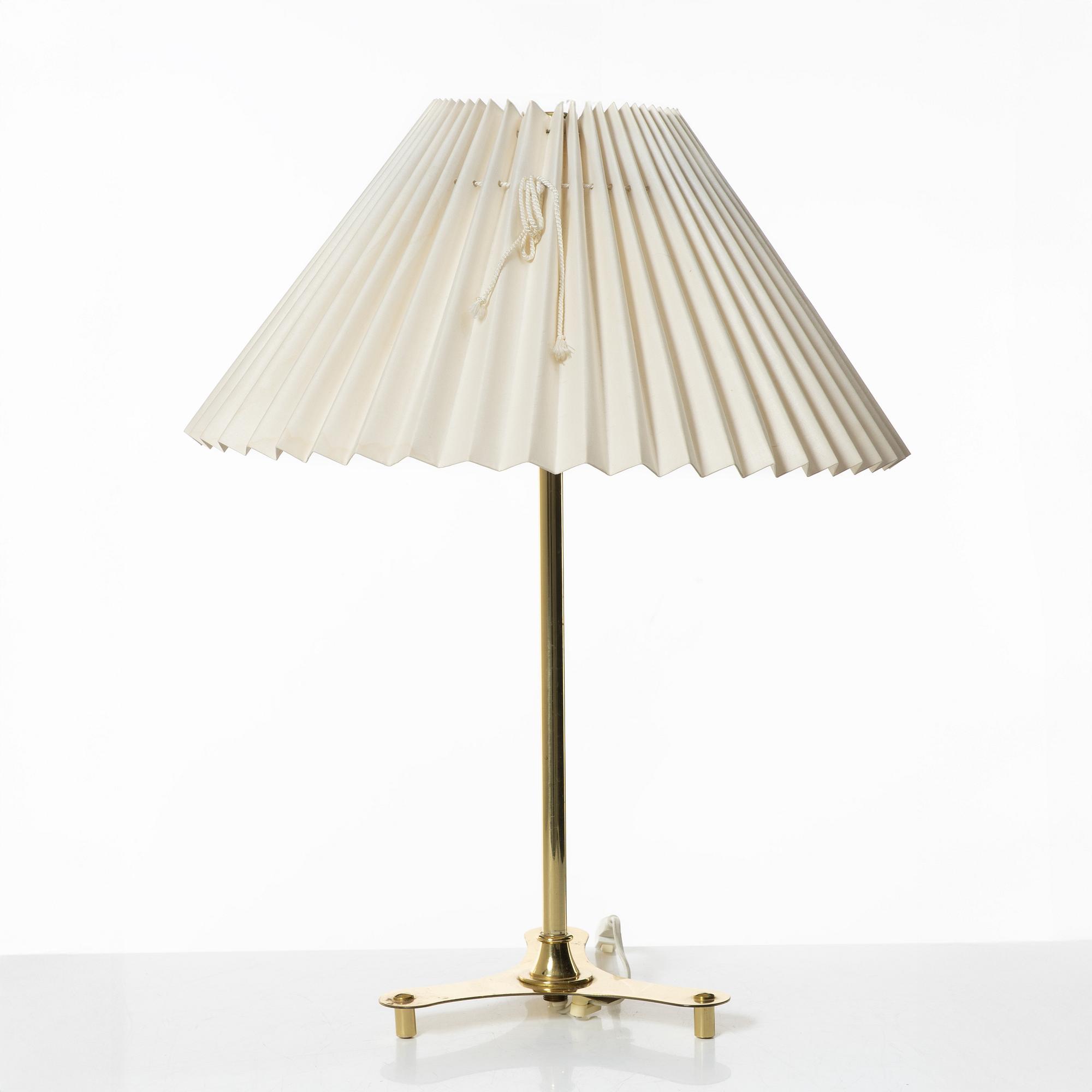 Josef Frank, a model 2467 table lamp, Svenskt Tenn.