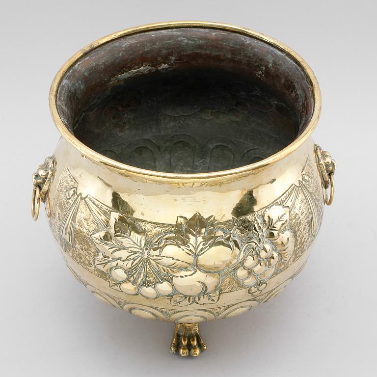 KRUKA, mässing, 1800-tal.