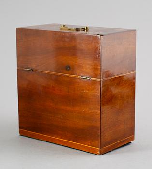 FLASKSCHATULL, 1800-talets mitt.