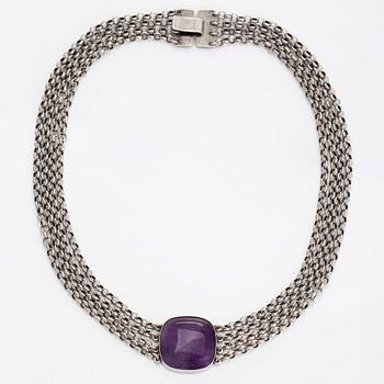 Börje Rajalin, A sterling silver and amethyst necklace and earrings by Kalevala Koru 1991.