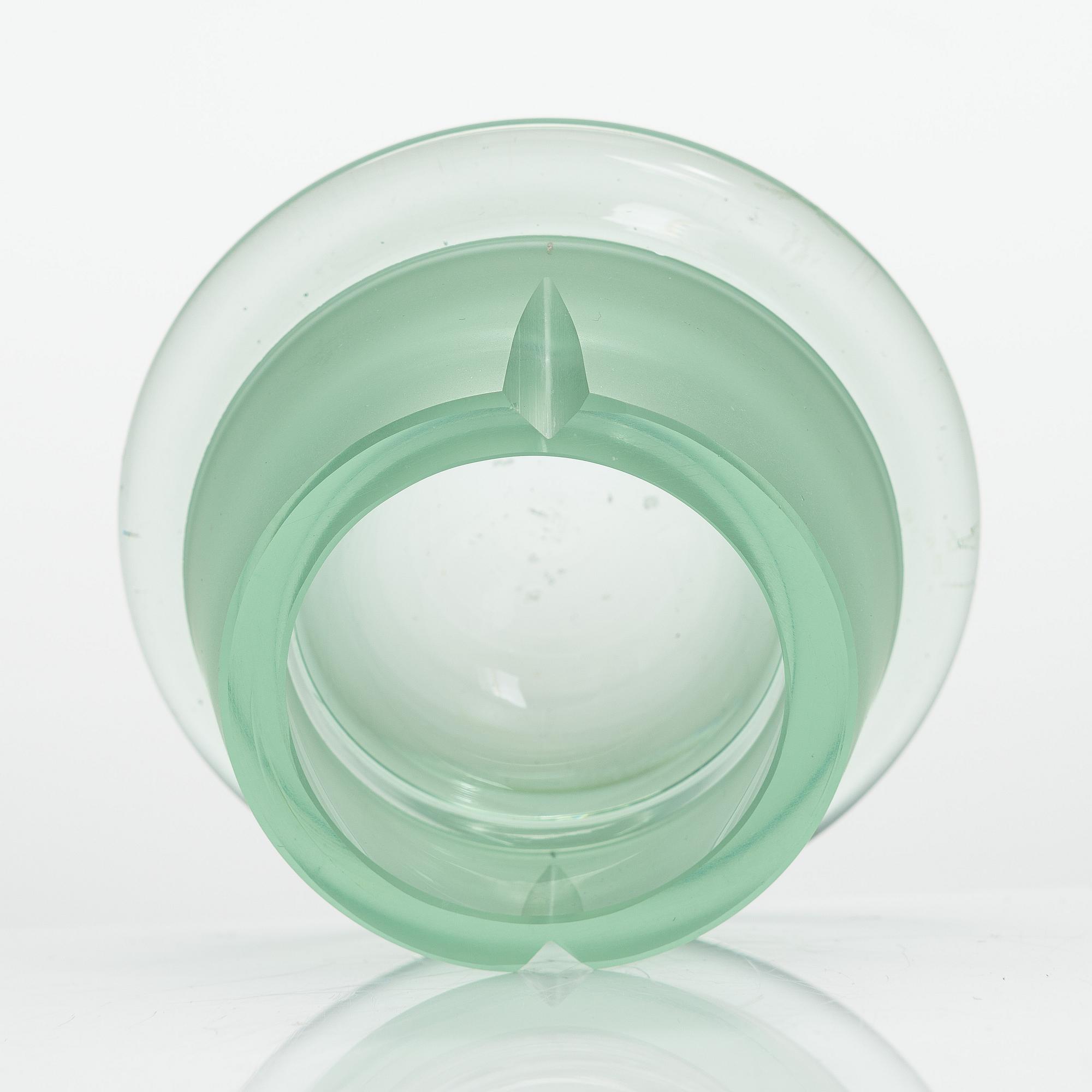 Kaj Franck, cocktail mixer 2544 och dricksglas, 3 st 2744 för Nuutajärvi Notsjö.