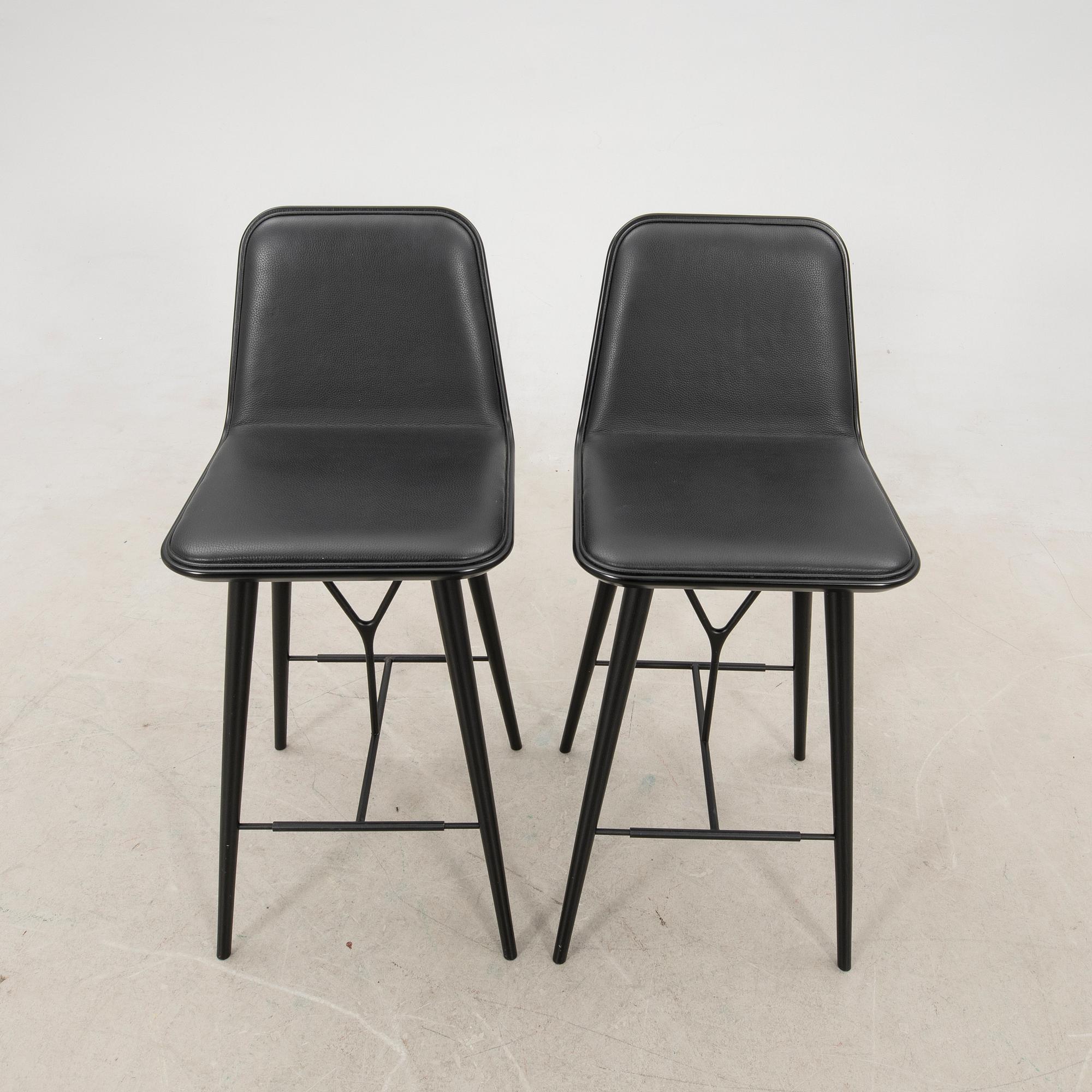 Space Copenhagen bar stools 1 pair "Spine Wood Base" for Fredericia furniture Denmark 2000s.