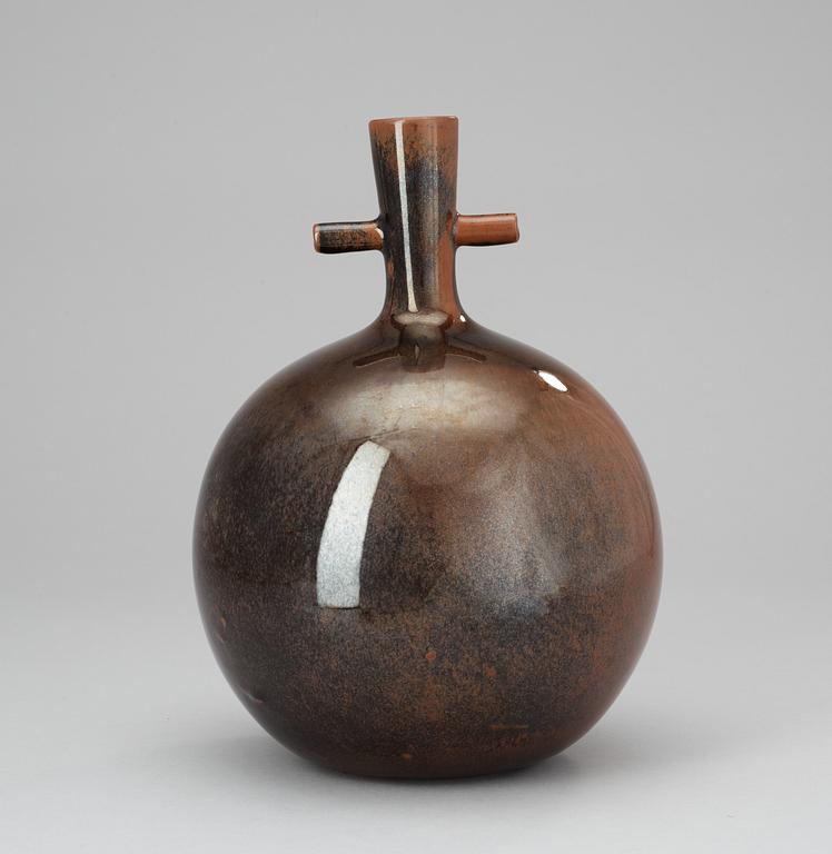 A Stig Lindberg stoneware vase, Gustavsberg studio 1982.