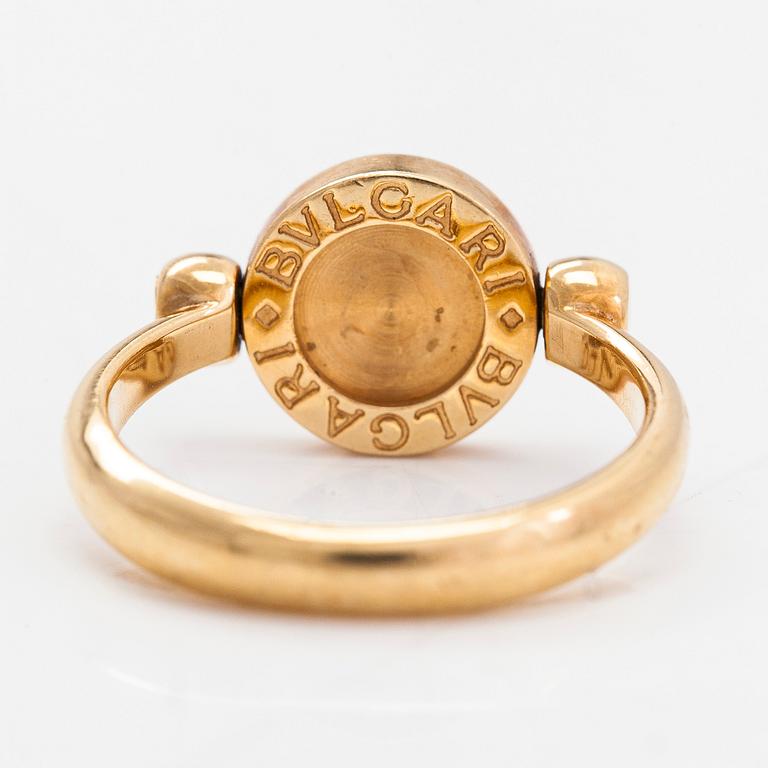 Bulgari, ring, "Flip ring", 18K guld och diamanter totalt ca 0.07 ct.