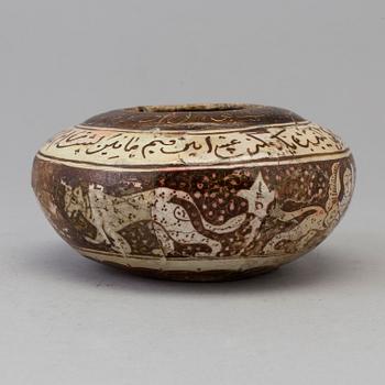SKÅL, lergods med lysterdekor, Iran/Persien, 1200-tal.